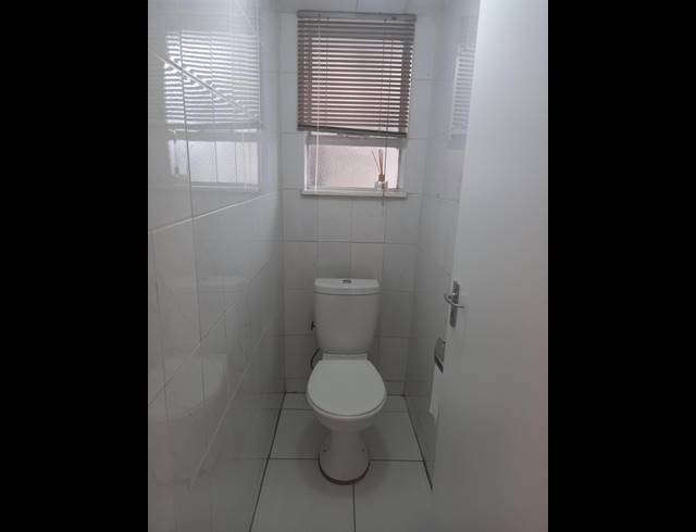 1.5 BEDROOM APARTMENT RENTED IN DURBAN CENTRAL